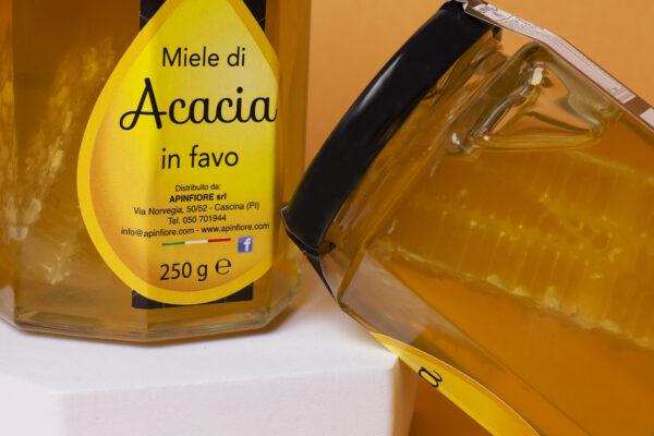 Italian Acacia Honey in Honeycomb Jar - Image 5