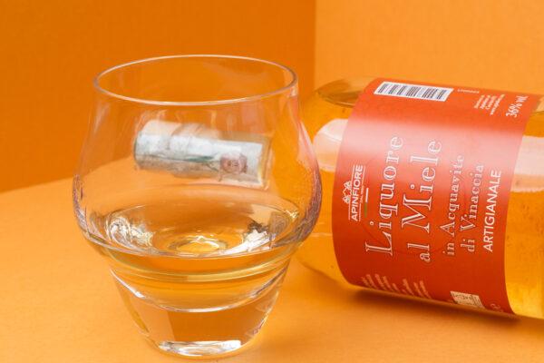 Honey Liqueur in Grape Brandy - Image 5