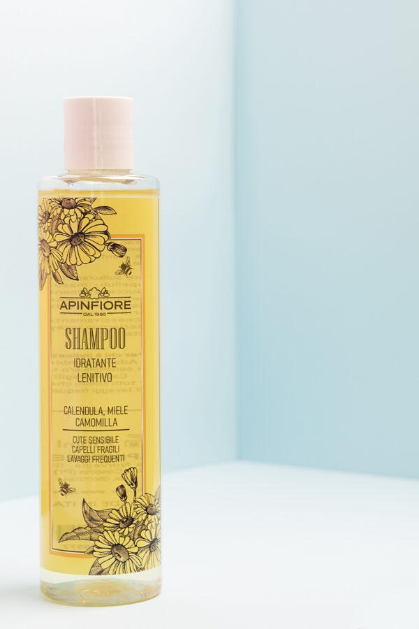Soothing Hydrating Shampoo - Image 2